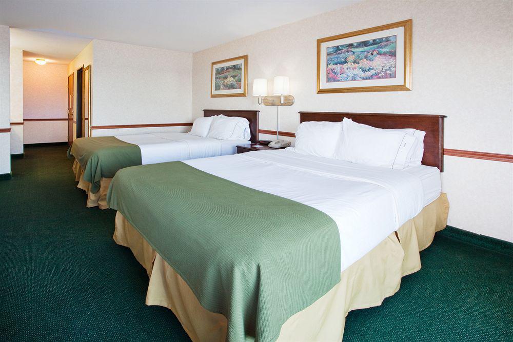 Holiday Inn Express St Ignace-Lake Central By Ihg Saint Ignace Quarto foto
