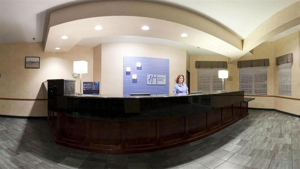 Holiday Inn Express St Ignace-Lake Central By Ihg Saint Ignace Exterior foto